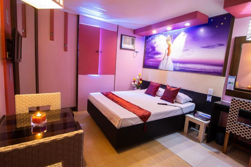 Hotel Dreamworld Las Piñas Buitenkant foto