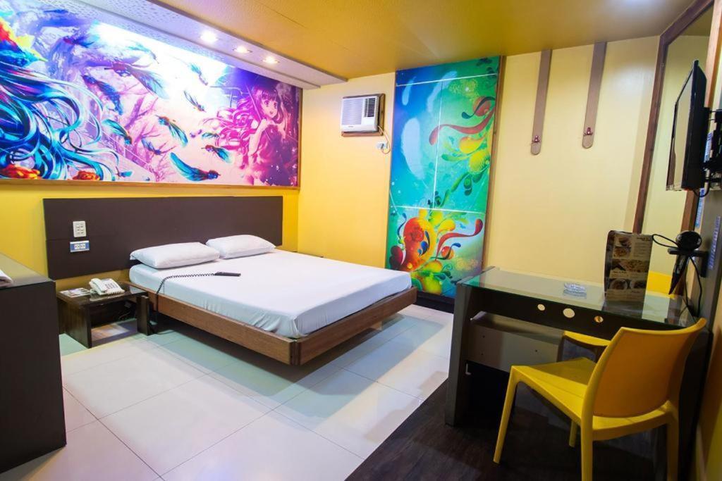 Hotel Dreamworld Las Piñas Buitenkant foto