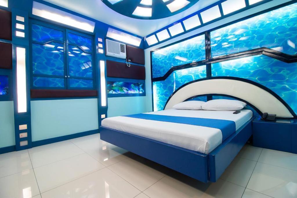Hotel Dreamworld Las Piñas Buitenkant foto