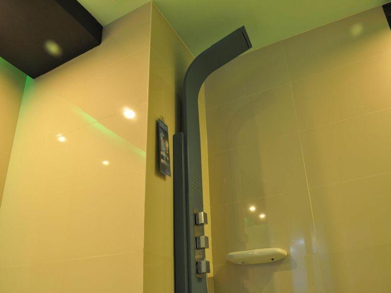 Hotel Dreamworld Las Piñas Buitenkant foto