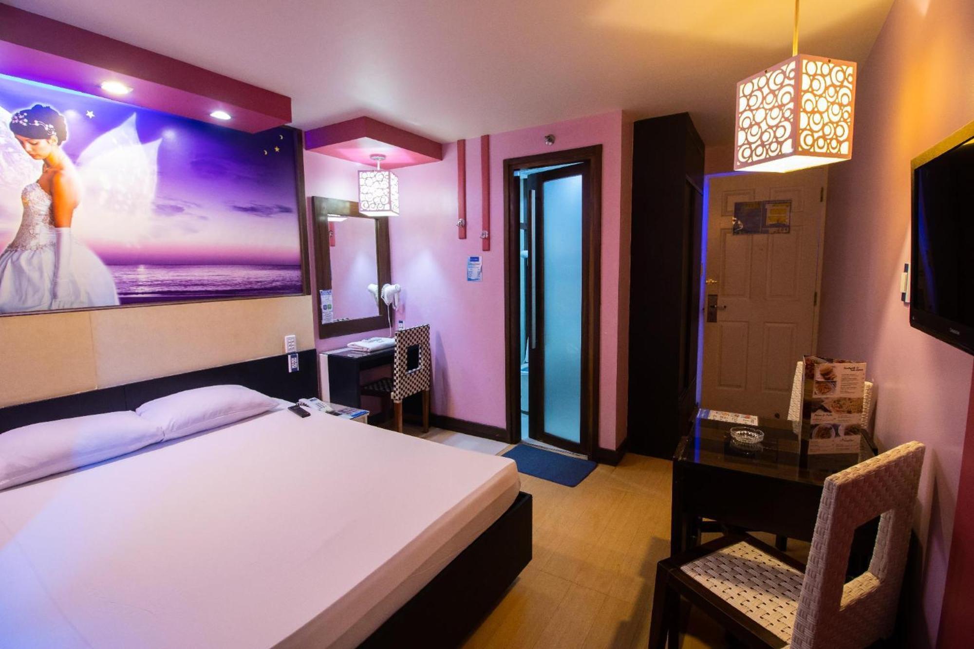 Hotel Dreamworld Las Piñas Buitenkant foto