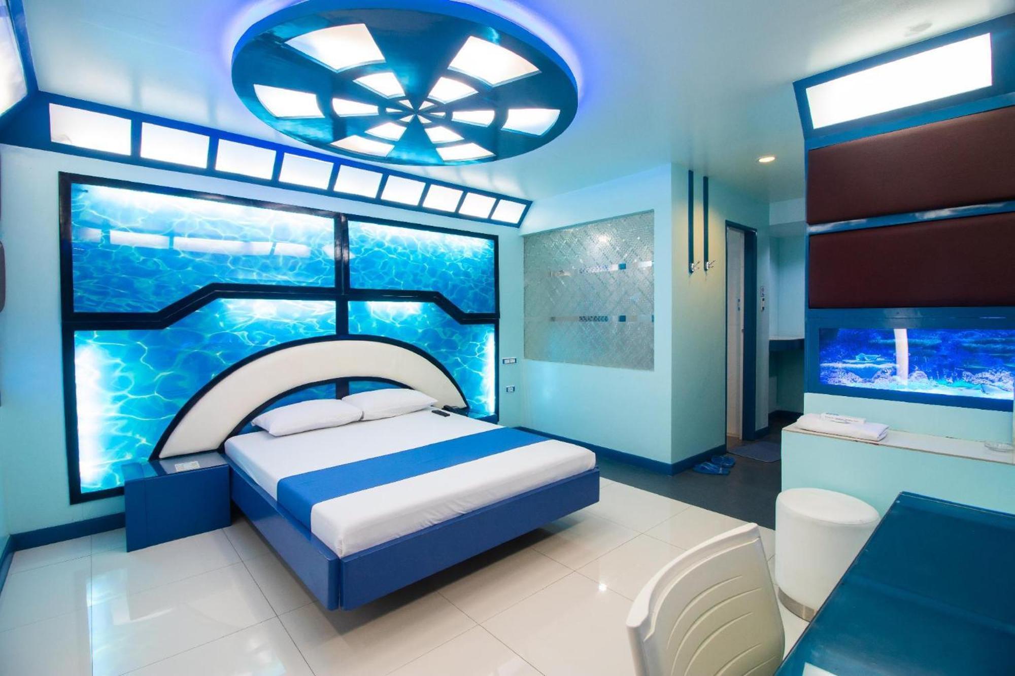 Hotel Dreamworld Las Piñas Buitenkant foto